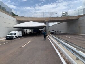 Após 2 anos de espera, Viaduto do Jardim Botânico é inaugurado com ressalvas