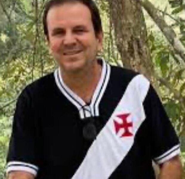 Torcida do Flamengo despreza os candidatos do clube, mas ajuda a eleger o vascaíno Eduardo Paes