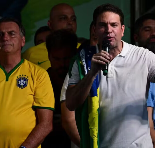 Bolsonaro diz que eleição para Ramagem ‘está difícil’ e ‘deixa para depois’ disputa em SP